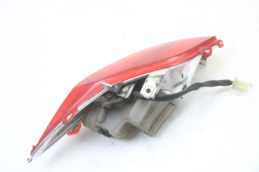 photo de FEU ARRIERE DROIT YAMAHA X-MAX XMAX 125 (2010 - 2013) - Autre angle de vue