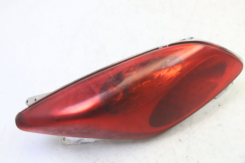 photo de FEU ARRIERE DROIT YAMAHA X-MAX XMAX 250 (2006 - 2009) - Vue d’ensemble