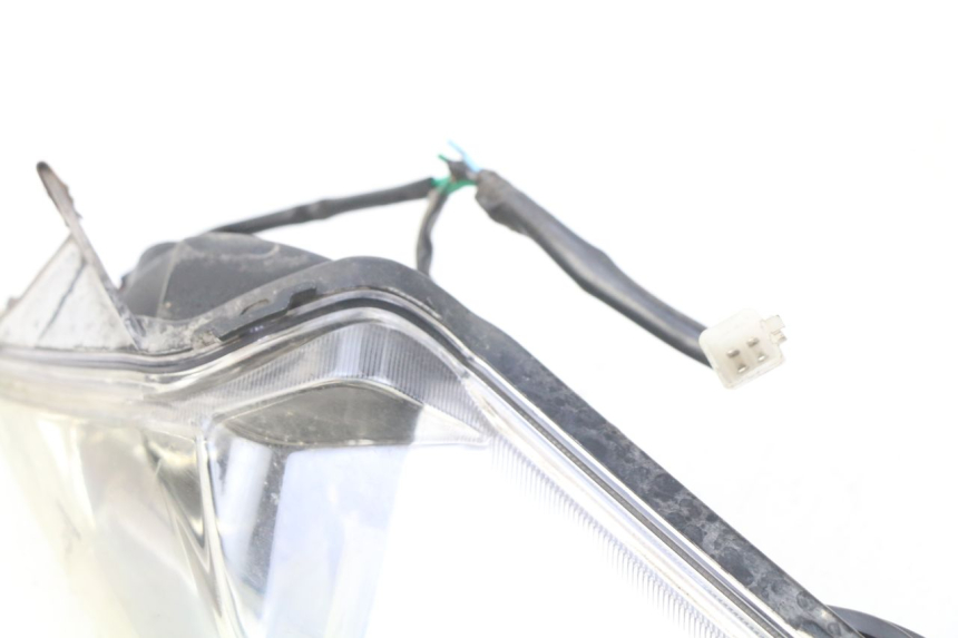 photo de FEU ARRIERE DROIT YAMASAKI YM T 125 (2015 - 2020) - Vue d’ensemble