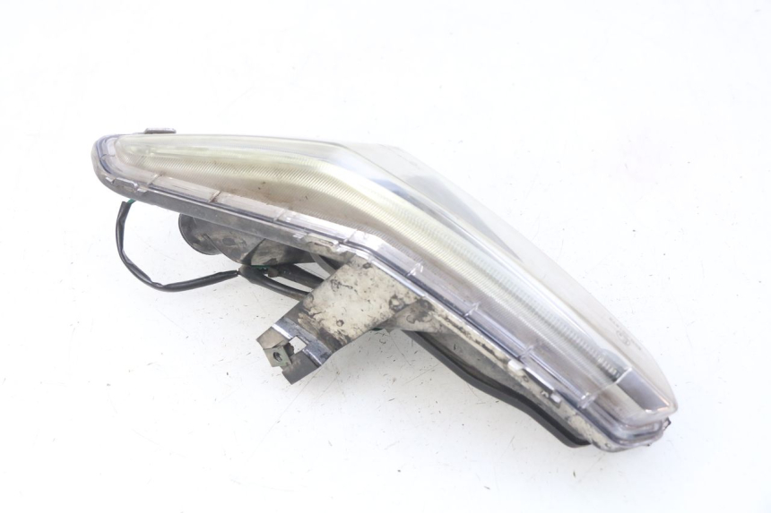 photo de FEU ARRIERE DROIT YAMASAKI YM T 125 (2015 - 2020) - Pièce contrôlée