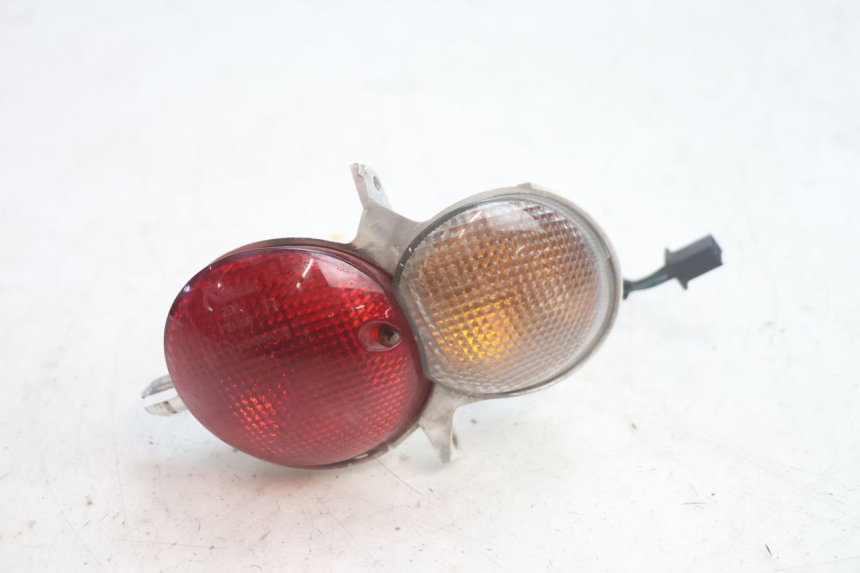 photo de FEU ARRIERE DROIT YAMAHA YP MAJESTY 125 (2002 - 2006) - Vue principale