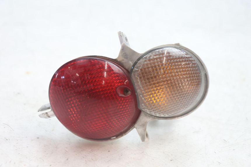 photo de FEU ARRIERE DROIT YAMAHA YP MAJESTY 125 (2002 - 2006) - Détail de la pièce
