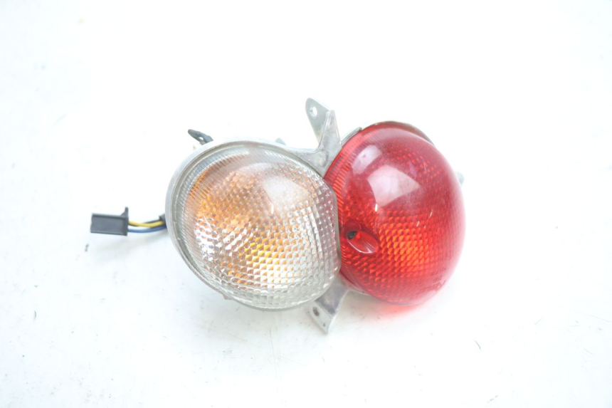 photo de FEU ARRIERE DROIT YAMAHA YP MAJESTY 125 (2002 - 2006) - Détail de la pièce