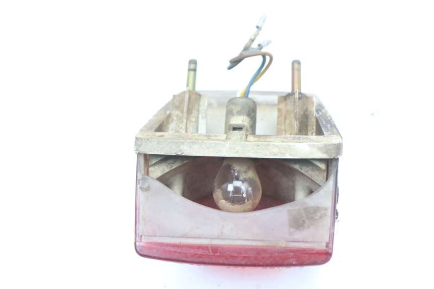 photo de FEU ARRIERE YAMAHA DTLC 125 (1982 - 1987) - Points de fixation