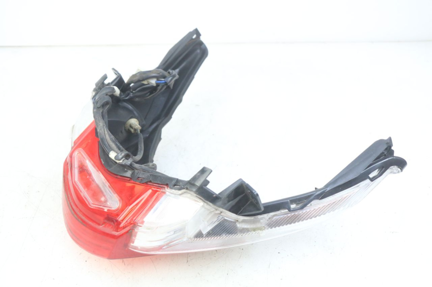 photo de FEU ARRIERE YAMAHA D'ELIGHT DELIGHT 125 (2017 - 2020) - Gros plan technique