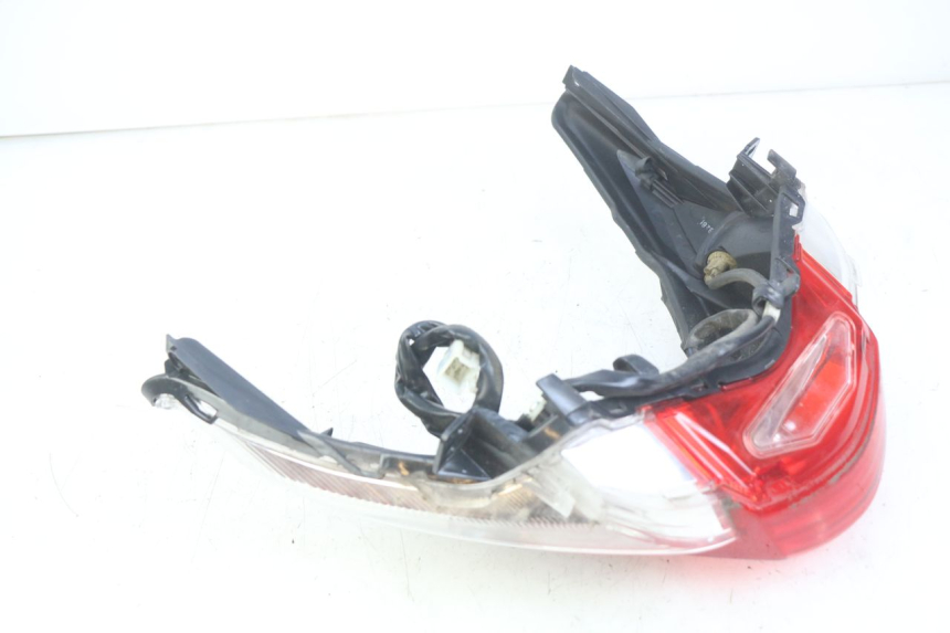 photo de FEU ARRIERE YAMAHA D'ELIGHT DELIGHT 125 (2017 - 2020) - Vue d’ensemble