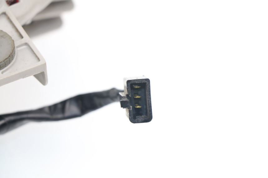 photo de FEU ARRIERE KAWASAKI ER-6 ER6 F 650 (2006 - 2009) - Détail de la pièce