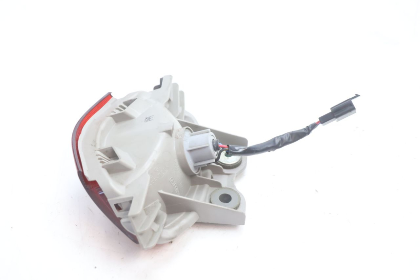 photo de FEU ARRIERE KAWASAKI ER-6 ER6 N 650 (2005 - 2009) - Points de fixation