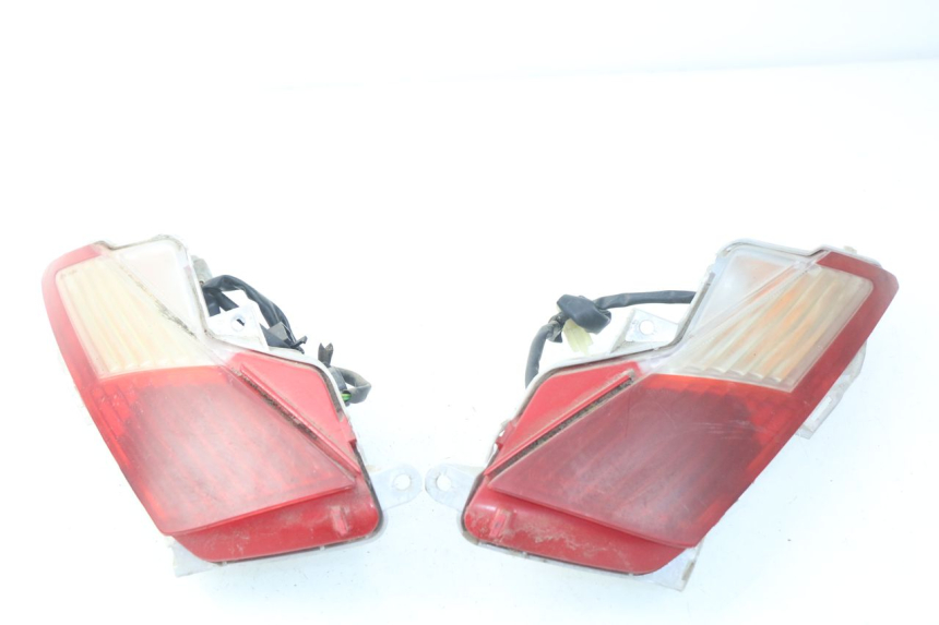 photo de FEU ARRIERE HONDA FES PANTHEON 125 (2003 - 2007) - Vue principale