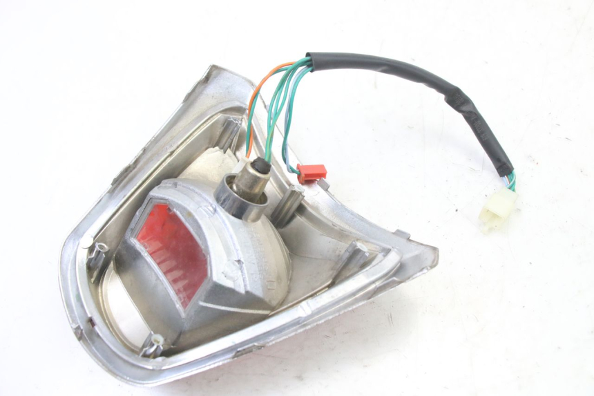 photo de FEU ARRIERE SYM FIDDLE 3 III 125 (2014 - 2020) - Gros plan technique