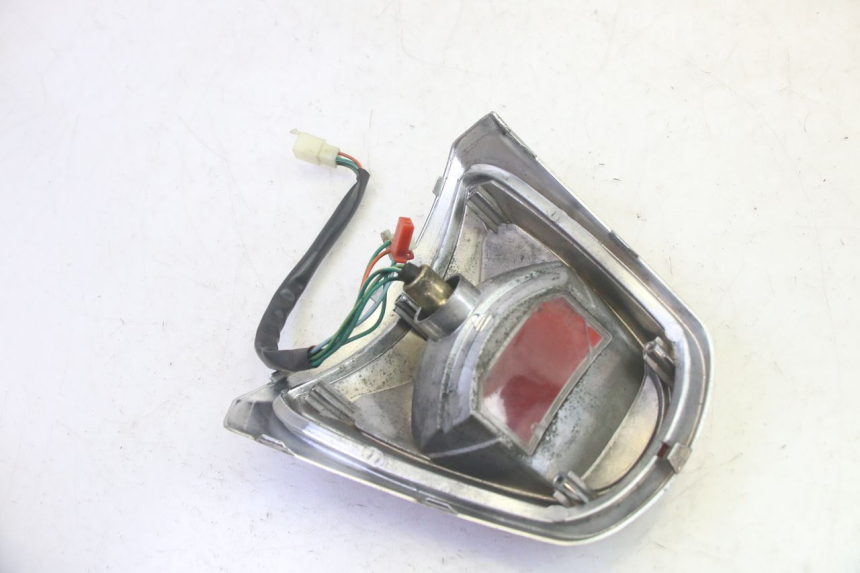 photo de FEU ARRIERE SYM FIDDLE 3 III 125 (2014 - 2020) - Gros plan technique