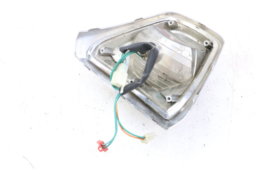 photo de FEU ARRIERE SYM FIDDLE 3 III 50 (2014 - 2020) - Zoom état d’usage