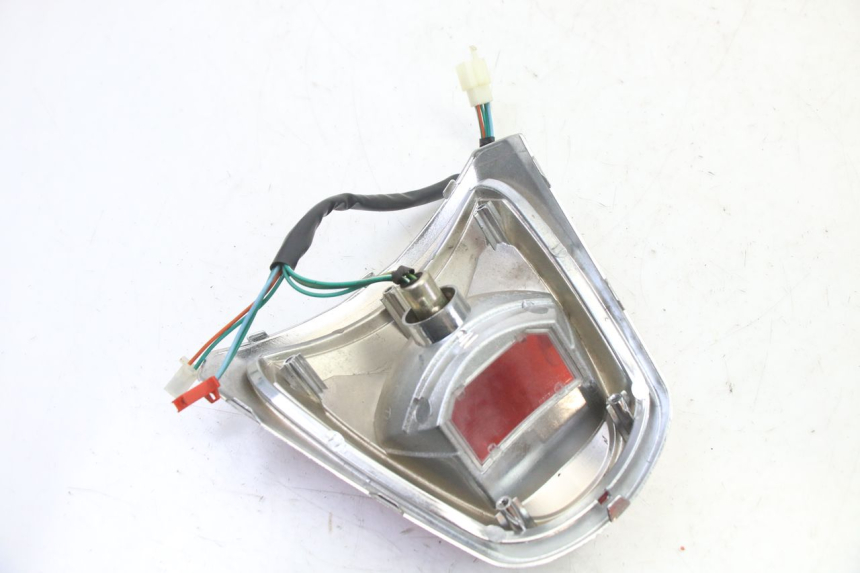 photo de FEU ARRIERE SYM FIDDLE 3 III 50 (2014 - 2020) - Autre angle de vue