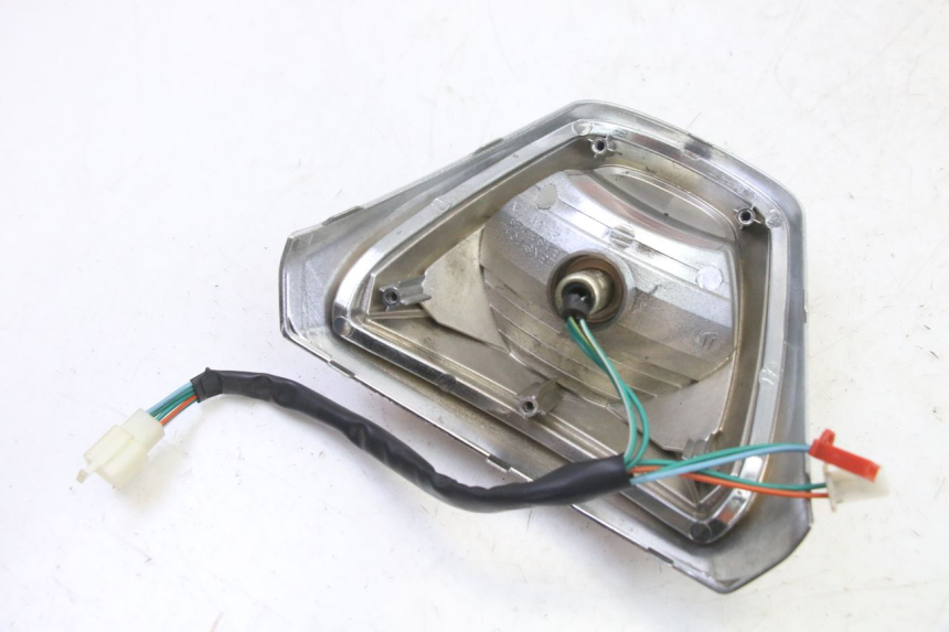 photo de FEU ARRIERE SYM FIDDLE 3 III 50 (2014 - 2020) - Gros plan technique