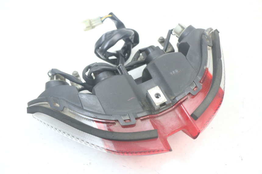 photo de FEU ARRIERE YAMAHA FJR ABS 1300 (2006 - 2012) - Autre angle de vue