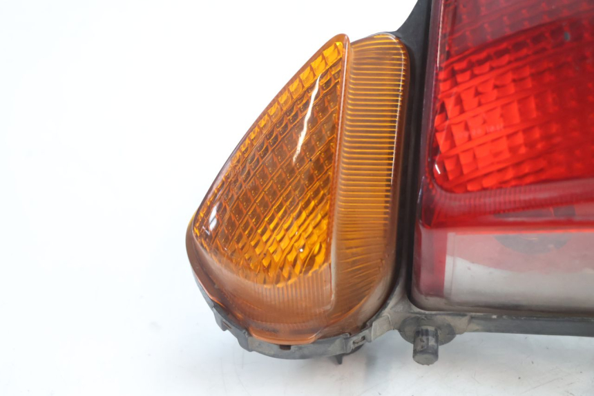photo de FEU ARRIERE YAMAHA FJR 1300 (2001 - 2005) - Détail de la pièce