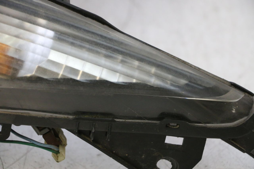 photo de FEU ARRIERE HONDA FJS SILVER WING SILVERWING 400 (2005 - 2008) - Angle alternatif