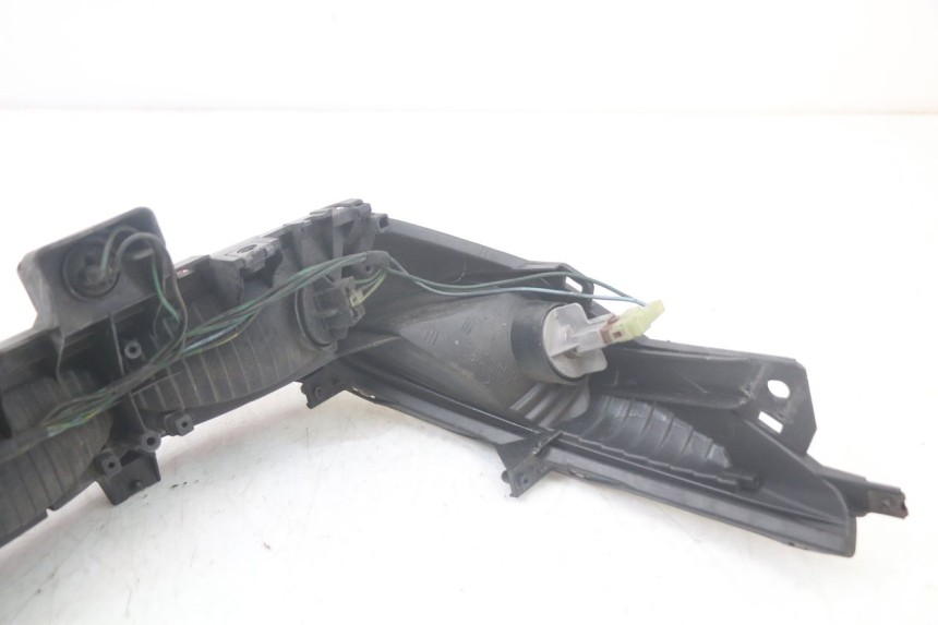 photo de FEU ARRIERE HONDA FJS SILVERWING SILVER WING 600 (2001 - 2010) - Détails caractéristiques