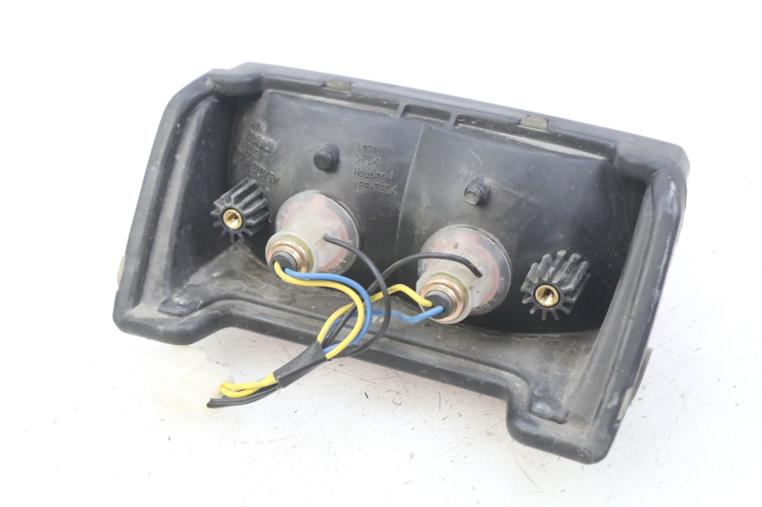 photo de FEU ARRIERE YAMAHA FZS FAZER 600 (1998 - 2001) - Détail de la pièce