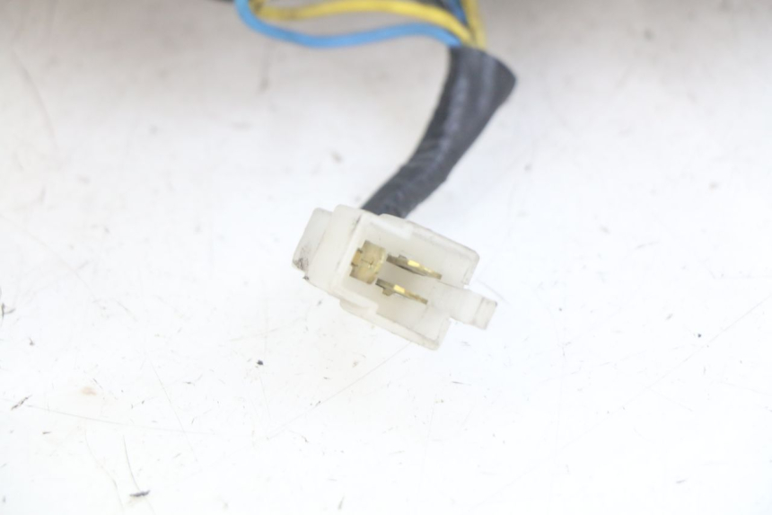 photo de FEU ARRIERE YAMAHA FZS FAZER 600 (1998 - 2001) - Zoom état d’usage