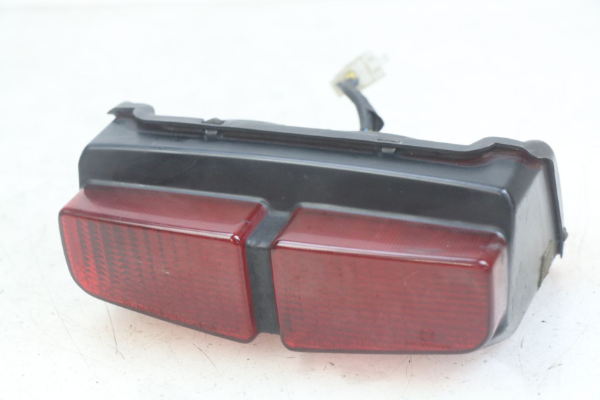 photo de FEU ARRIERE YAMAHA FZS FAZER 600 (1998 - 2001) - Vue d’ensemble