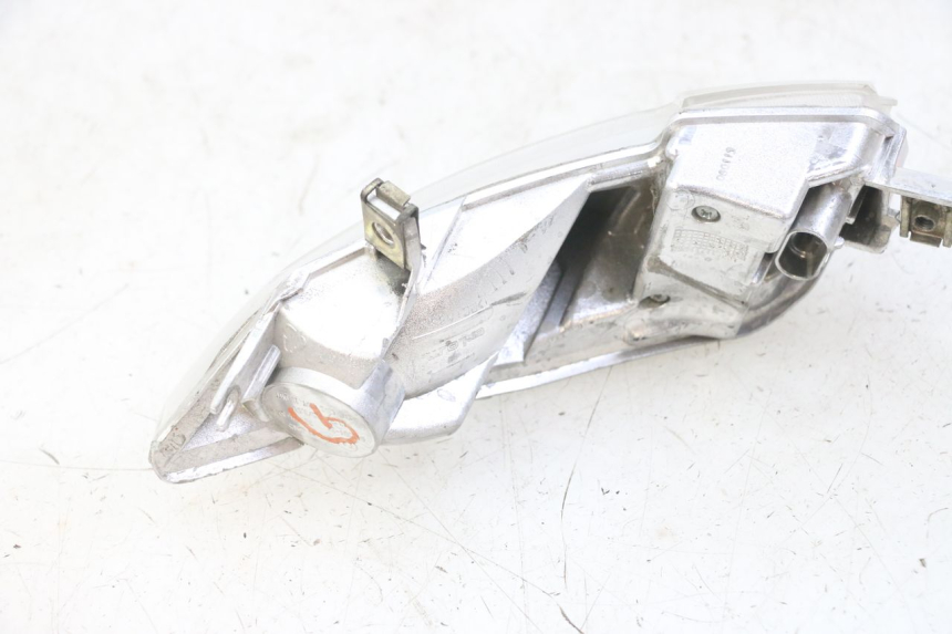 photo de FEU ARRIERE GAUCHE PIAGGIO IE MP3 YOURBAN 300 (2011 - 2016) - Zoom état d’usage