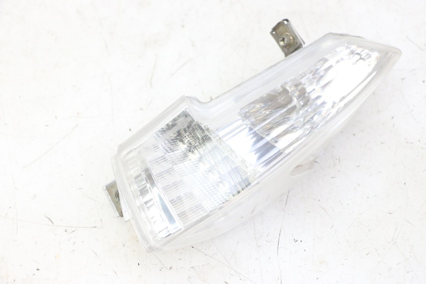 photo de FEU ARRIERE GAUCHE PIAGGIO IE MP3 YOURBAN 300 (2011 - 2016) - Vue d’ensemble