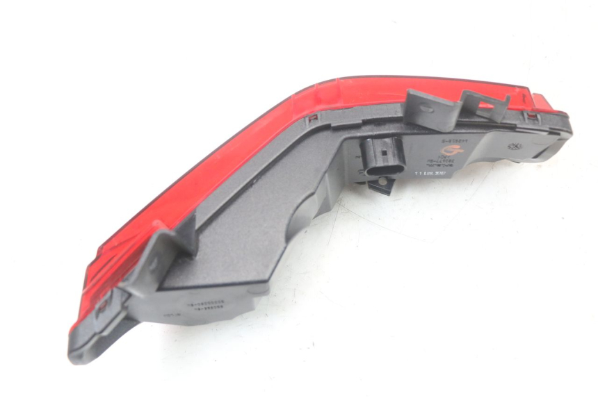 photo de FEU ARRIERE GAUCHE PIAGGIO MP3 HPE 350 (2018 - 2020) - Pièce contrôlée