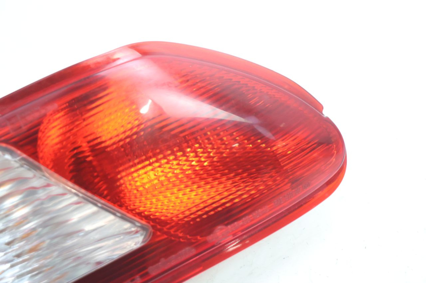 photo de FEU ARRIERE GAUCHE PIAGGIO MP3 LT 300 (2010 - 2016) - Zoom état d’usage