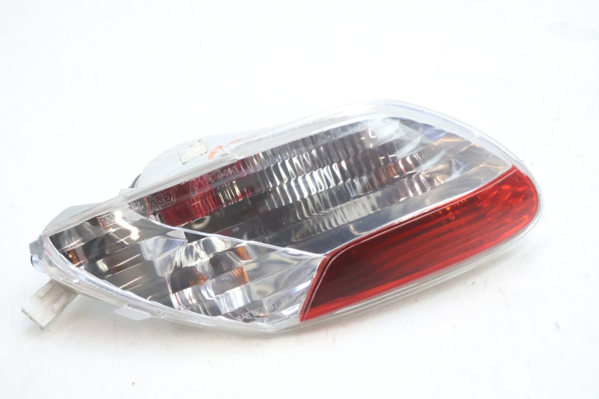 photo de FEU ARRIERE GAUCHE PIAGGIO MP3 LT 400 (2007 - 2012) - Vue principale