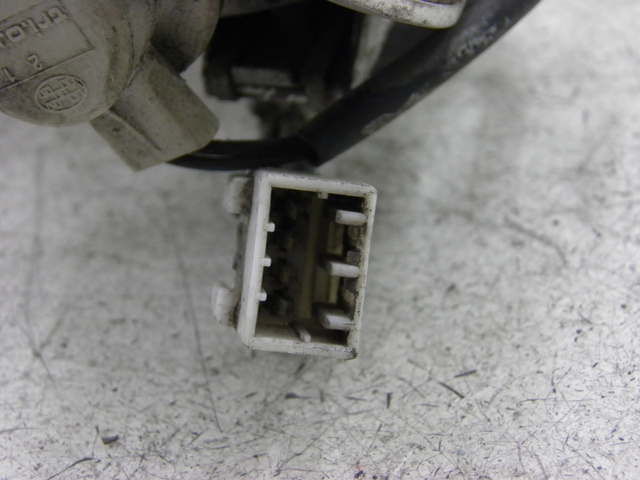 photo de FEU ARRIERE GAUCHE PIAGGIO CARNABY 125 (2007 - 2011) - Autre angle de vue