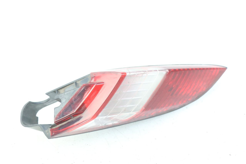 photo de FEU ARRIERE GAUCHE PEUGEOT SATELIS COMPRESSOR K15 125 (2006 - 2009) - Vue d’ensemble