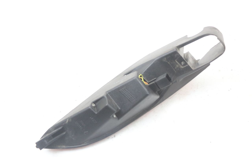 photo de FEU ARRIERE GAUCHE PEUGEOT SATELIS 125 (2010 - 2012) - Points de fixation