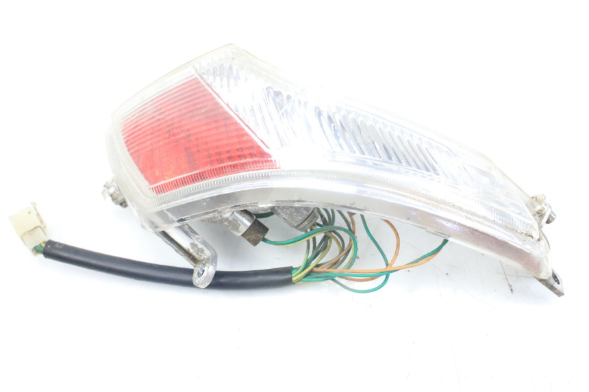 photo de FEU ARRIERE GAUCHE PEUGEOT VIVACITY NEW 2T 50 (2008 - 2017) - Détail de la pièce