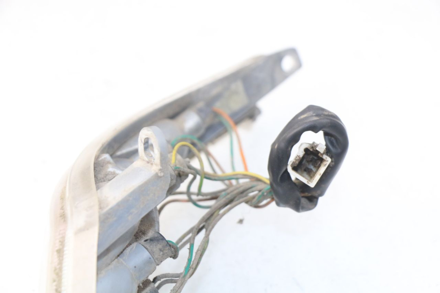 photo de FEU ARRIERE GAUCHE PEUGEOT VIVACITY NEW 4T 50 (2008 - 2017) - Détail de la pièce