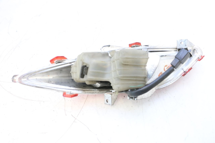 photo de FEU ARRIERE GAUCHE YAMAHA X-MAX XMAX 125 (2010 - 2013) - Vue d’ensemble