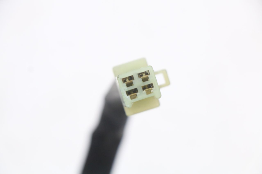 photo de FEU ARRIERE GAUCHE YAMAHA YP MAJESTY 125 (2002 - 2006) - Pièce contrôlée