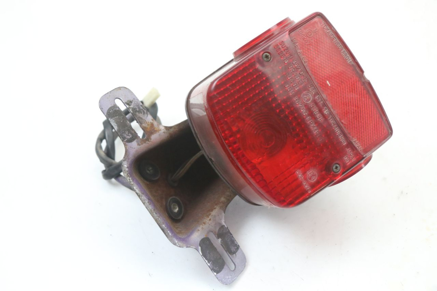 photo de FEU ARRIERE SUZUKI GN 125 (1997 - 2000) - Vue principale