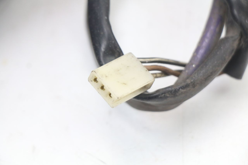 photo de FEU ARRIERE SUZUKI GN 125 (1997 - 2000) - Points de fixation