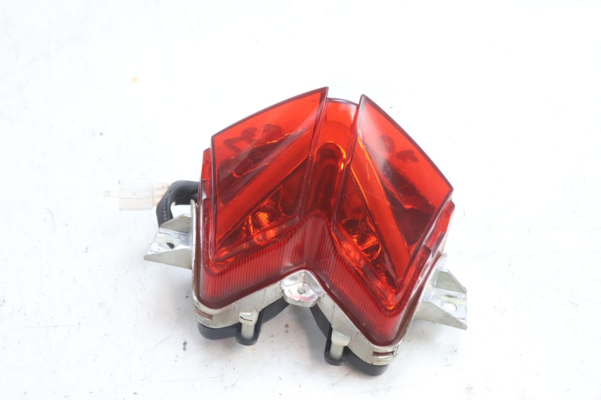photo de FEU ARRIERE NECO GPX LC 2T 50 (2014 - 2018) - Vue principale