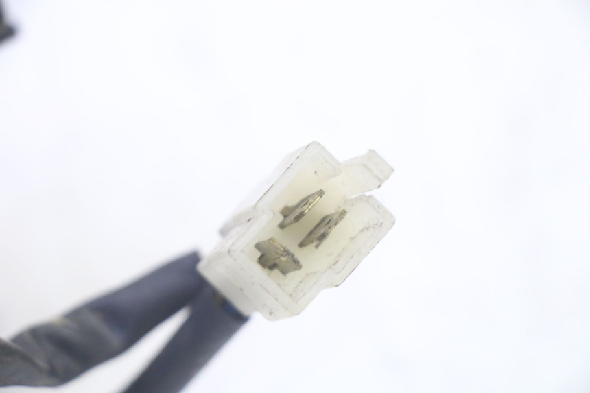 photo de FEU ARRIERE KAWASAKI GPX R WARBIRD 600 (1988 - 1993) - Points de fixation