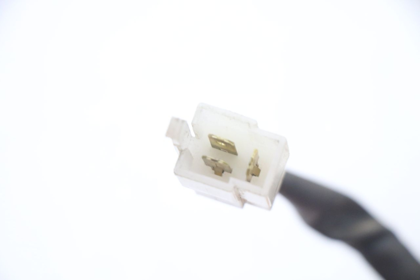 photo de FEU ARRIERE SUZUKI GS GSE 500 (2001 - 2003) - Points de fixation