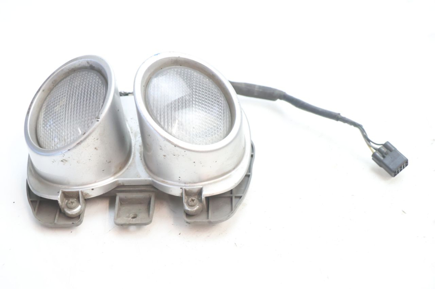 photo de FEU ARRIERE SUZUKI GSR 600 (2005 - 2012) - Zoom état d’usage