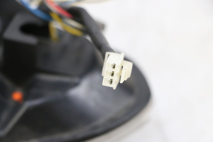 photo de FEU ARRIERE SUZUKI GSXR GSX-R 1000 (2003 - 2004) - Vue d’ensemble