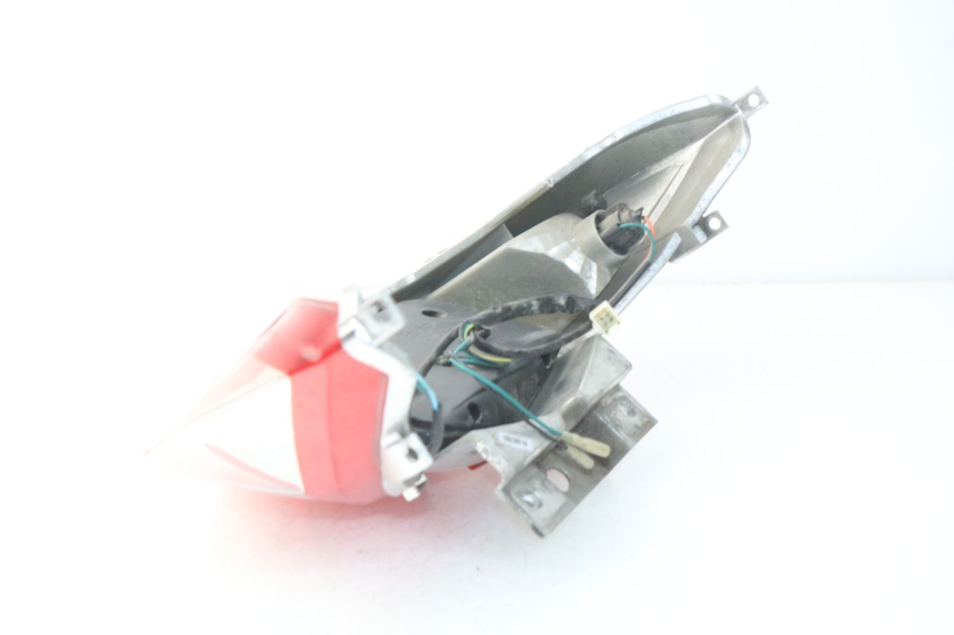 photo de FEU ARRIERE SYM GTS EFI ABS 125 (2012 - 2016) - Points de fixation