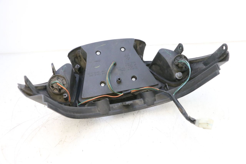 photo de FEU ARRIERE SYM GTS EVO 125 (2009 - 2013) - Pièce contrôlée