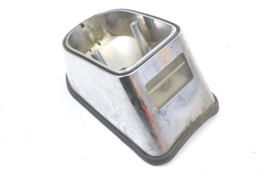 photo de FEU ARRIERE HYOSUNG GV AQUILA 125 (2000 - 2009) - Gros plan technique