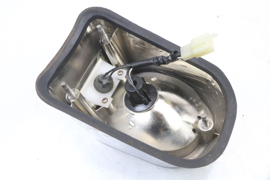 photo de FEU ARRIERE HYOSUNG GV AQUILA 125 (2000 - 2009) - Vue d’ensemble