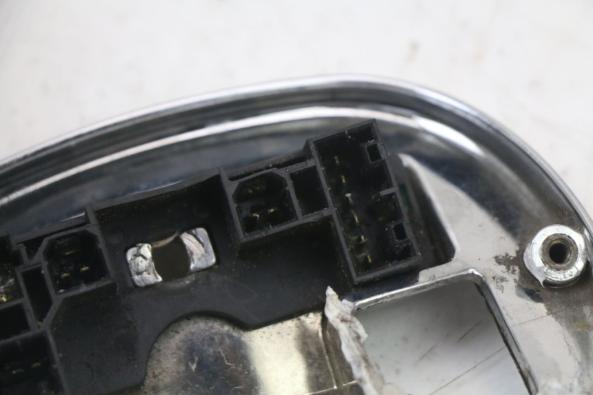 photo de FEU ARRIERE HARLEY DAVIDSON SPORTSTER XL CUSTOM 883 (1999 - 2006) - Inspection visuelle