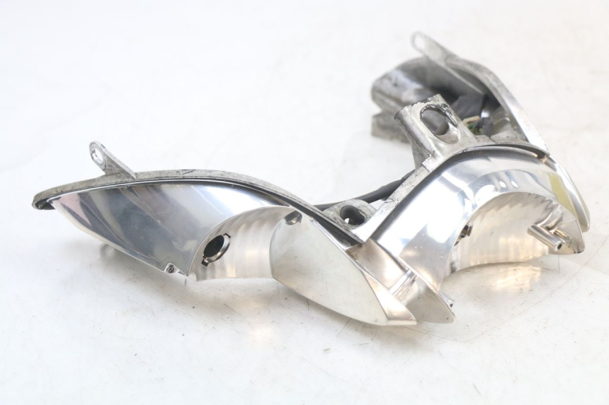 photo de FEU ARRIERE HONDA NES AROBASE 125 (2000 - 2003) - Détail de la pièce